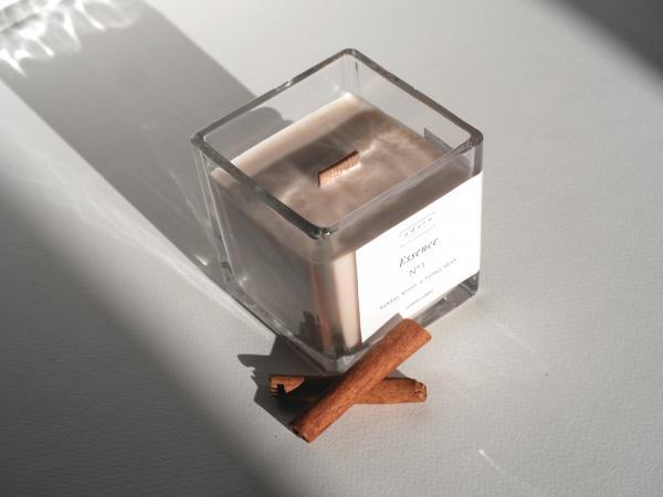 Illatosított gyertya Essence No.1 3